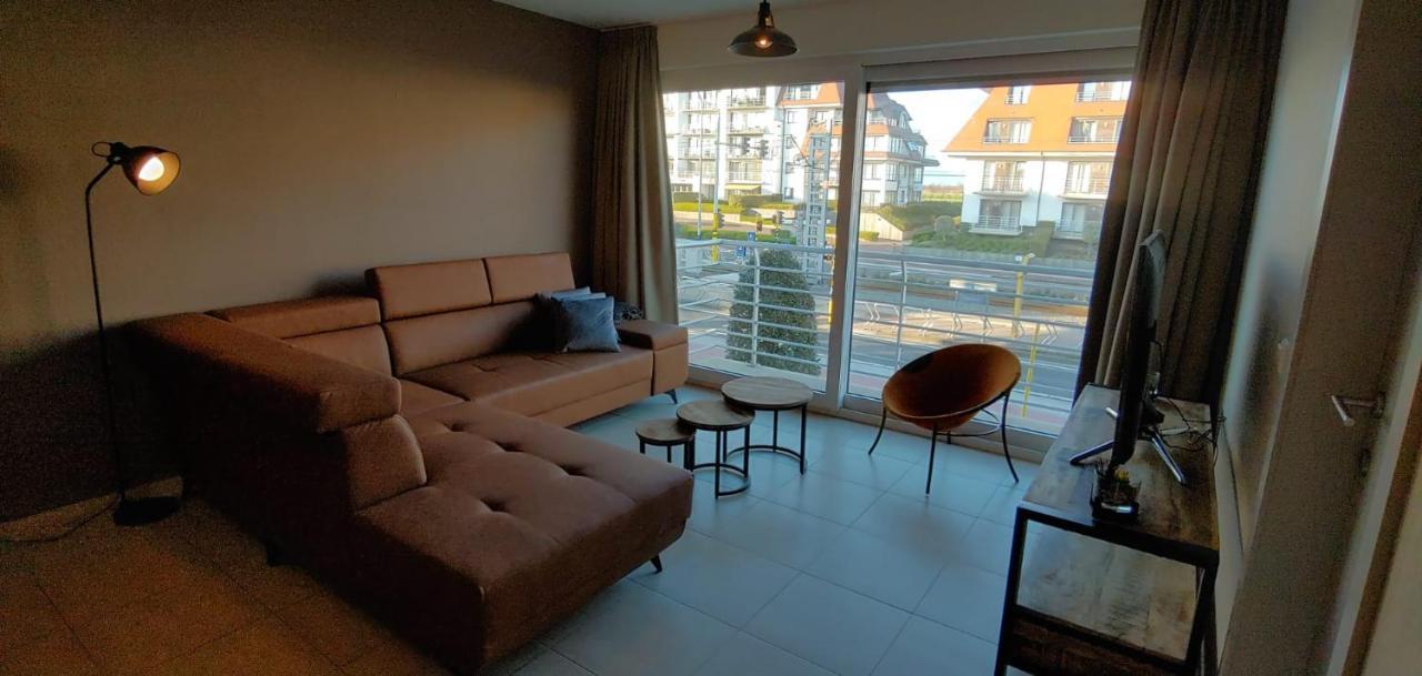 Sans Souci - Residentie Neoportus Apartment Nieuwpoort Luaran gambar